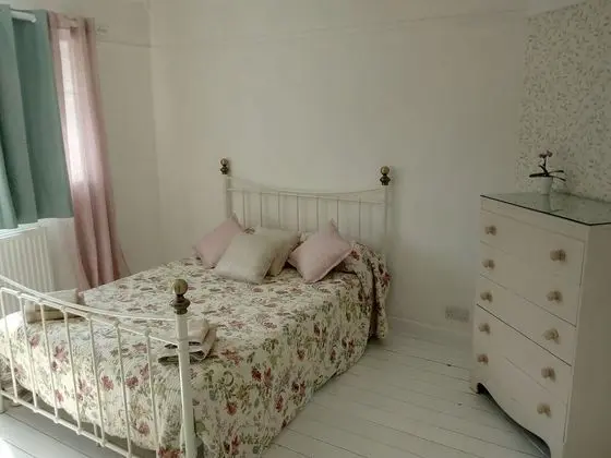 Comfort Tek Büyük Yataklı Oda