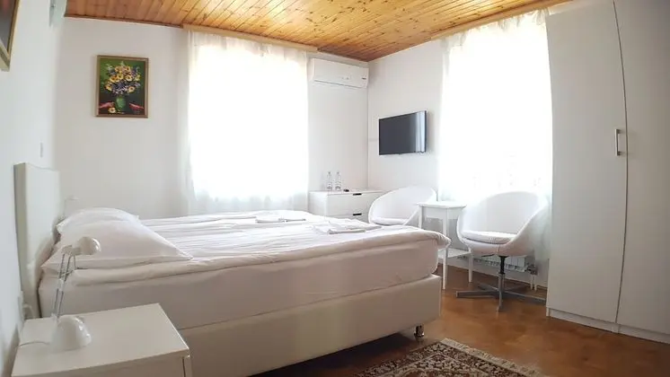 Tek Büyük Yataklı Oda