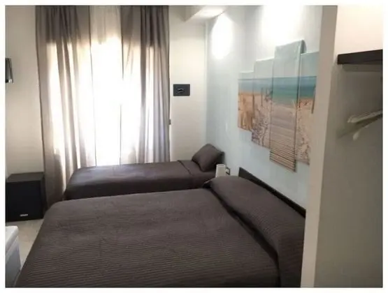 Üç Kişilik Oda