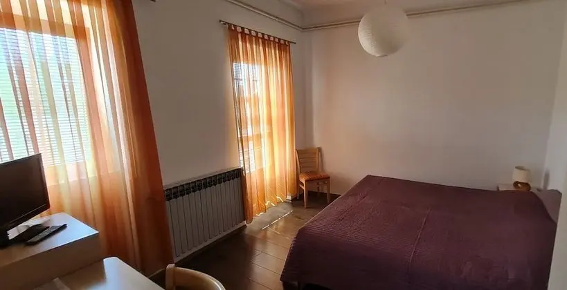 Classic Tek Büyük Yataklı Oda