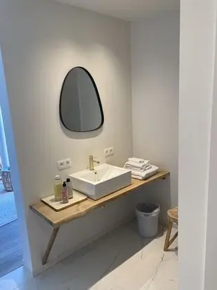 Deluxe Tek Büyük Yataklı Oda (1)