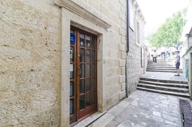 Tek Büyük Yataklı Oda (Twin or Double Room with Sea View)
