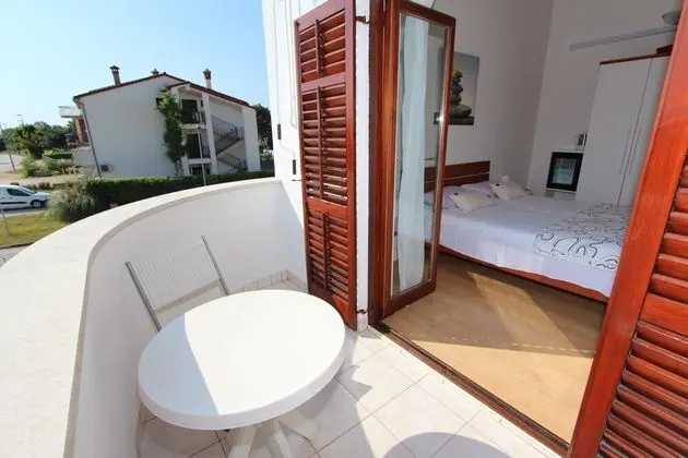 Tek Büyük Yataklı Oda, Balkon