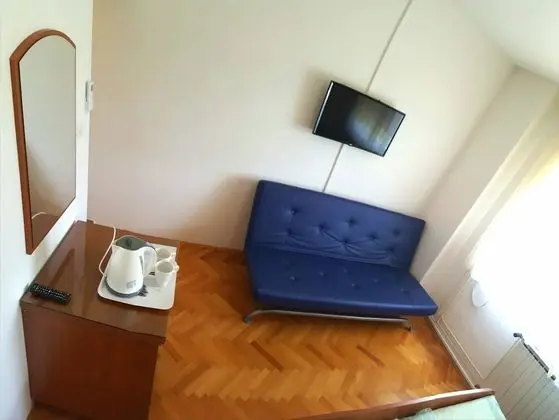 Tek Büyük Yataklı Oda, Balkon