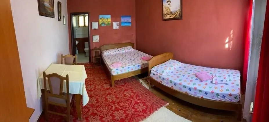 Economy Üç Kişilik Oda