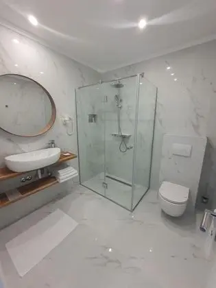 Tek Büyük Yataklı Oda, Balkon, Deniz Manzaralı