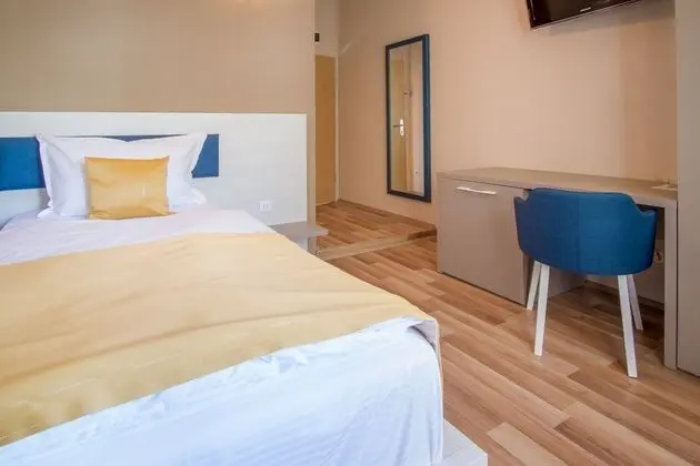 Tek Kişilik Oda, Bahçe Manzaralı