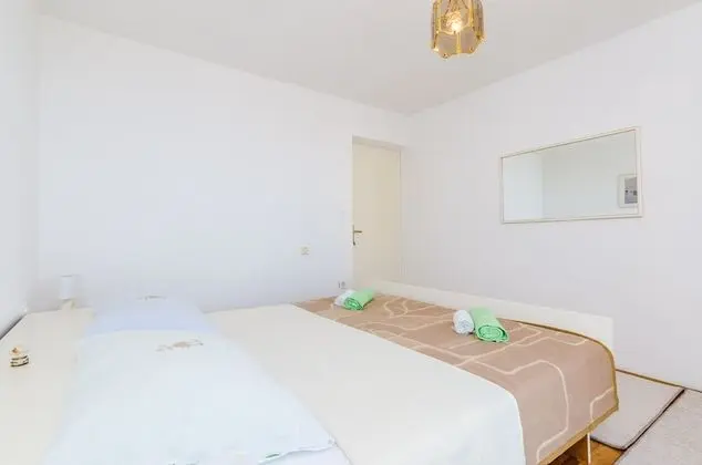 Tek Büyük Yataklı Oda (Double Room with Terrace and Sea View)