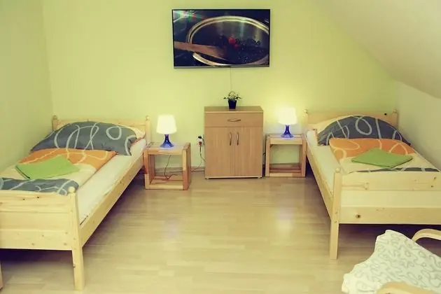 City Dört Kişilik Oda, Ortak Banyo