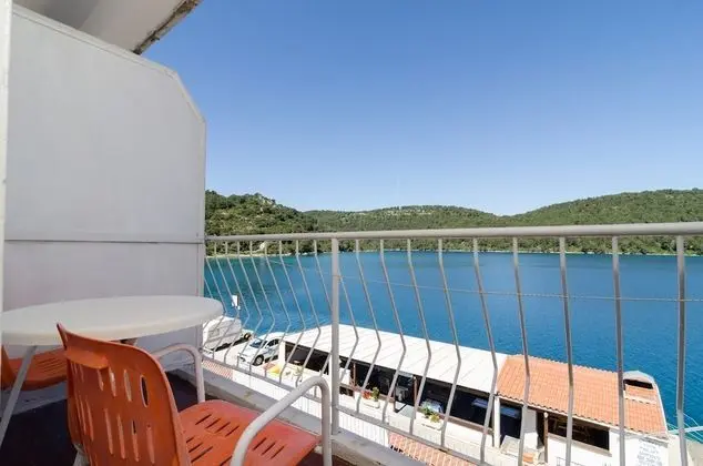 Basic Tek Büyük Yataklı Oda, 1 Çift Kişilik Yatak, Balkon, Deniz Manzaralı