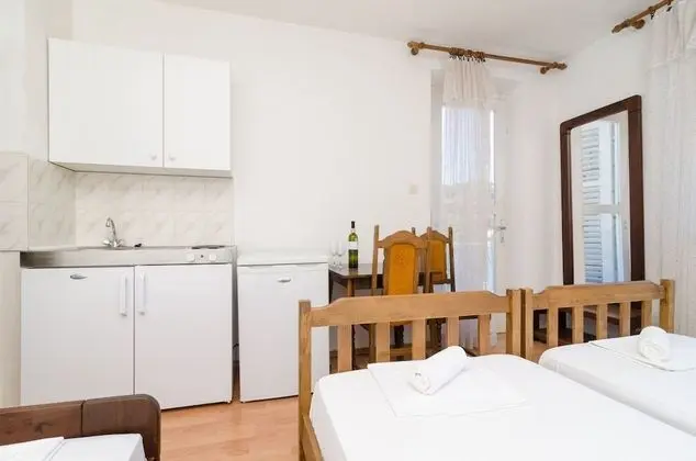 Basic Üç Kişilik Oda, Birden Çok Yatak, Balkon, Deniz Manzaralı