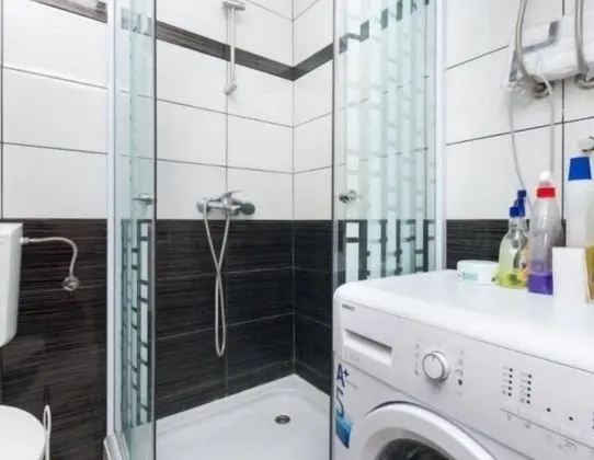 Deluxe Tek Büyük Yataklı Oda (1)