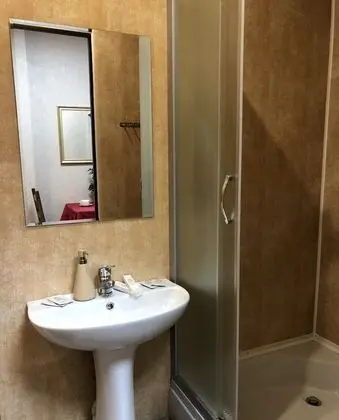 Tek Büyük Yataklı Oda, Özel Banyo