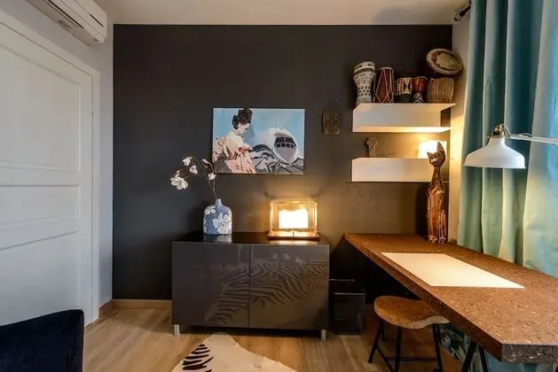 Design Tek Büyük Yataklı Oda (Sofa Bed)