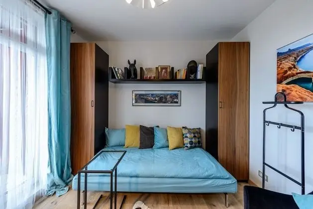 Design Tek Büyük Yataklı Oda (Sofa Bed)