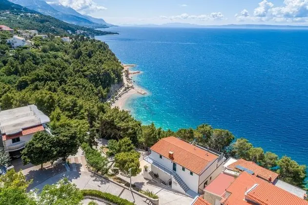 Tek Büyük Yataklı Oda (Double Room with Terrace and Sea View)