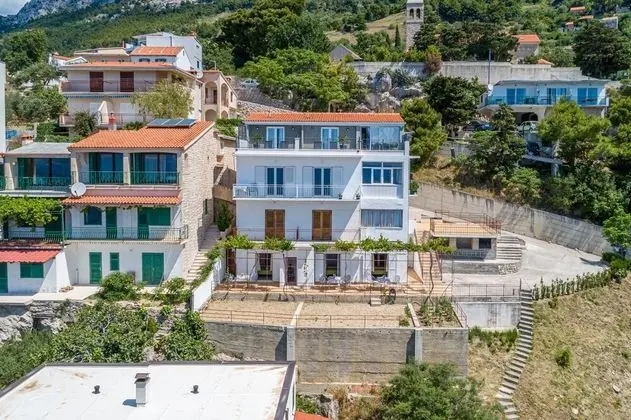 Tek Büyük Yataklı Oda (Double Room with Terrace and Sea View)