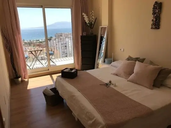 Panoramic Tek Büyük Yataklı Oda, Ortak Banyo