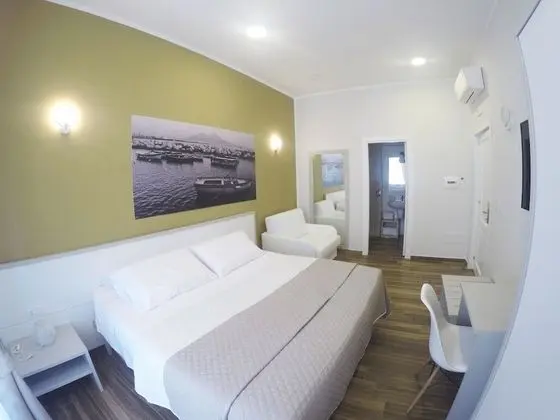 Deluxe Tek Büyük Yataklı Oda