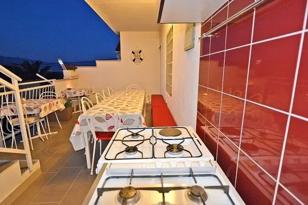 Basic Üç Kişilik Oda, 1 Yatak Odası, Ortak Banyo, Bahçe Manzaralı