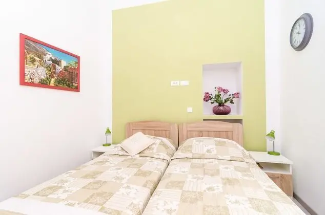 İki Ayrı Yataklı Oda, Şehir Manzaralı