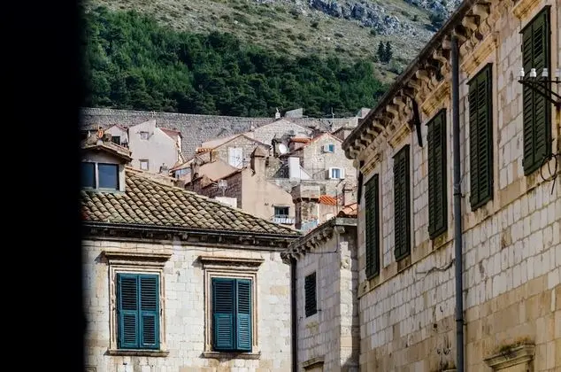 İki Ayrı Yataklı Oda, Şehir Manzaralı