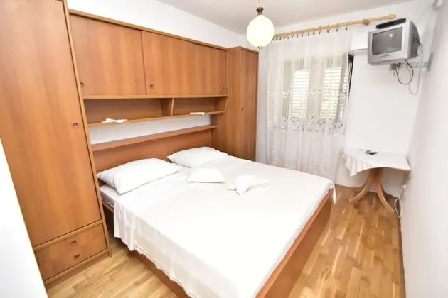 Tek Büyük Yataklı Oda (3)