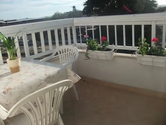 Tek Büyük Yataklı Oda, Balkon