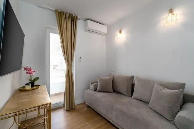 Comfort Tek Büyük Yataklı Oda, 1 En Büyük (King) Boy Yatak ve Çekyat, Dağ Manzaralı