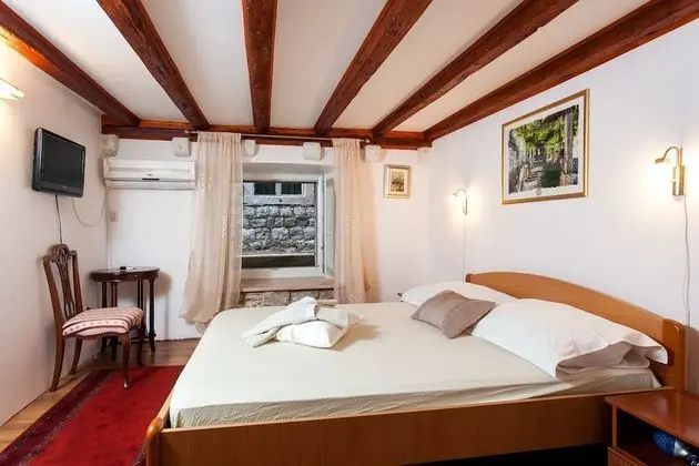 Comfort Tek Büyük Yataklı Oda, Sigara İçilmez, Banyolu/Duşlu