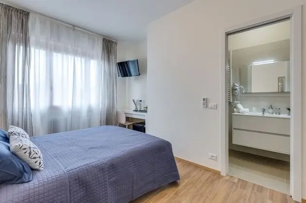 Comfort Tek Büyük Yataklı Oda