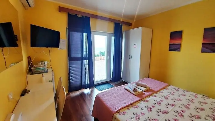 Tek Büyük Yataklı Oda