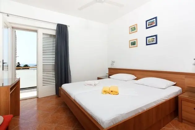Tek Büyük Yataklı Oda, Balkon, Deniz Manzaralı