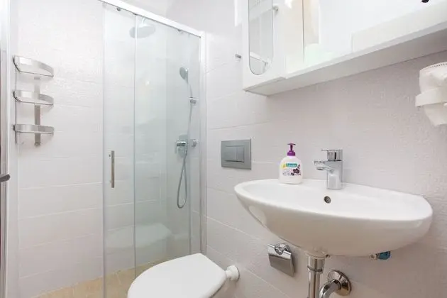 Tek Büyük Yataklı Oda, Balkon, Deniz Manzaralı