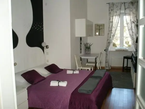 Comfort Tek Büyük Yataklı Oda