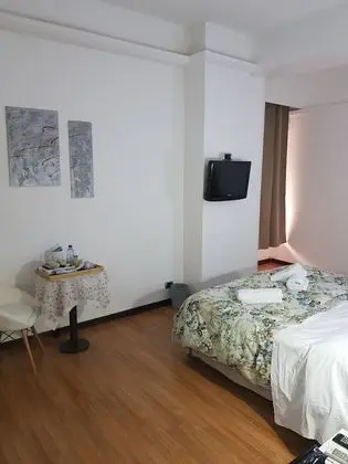 Büyük Yataklı Tek Kişilik Oda
