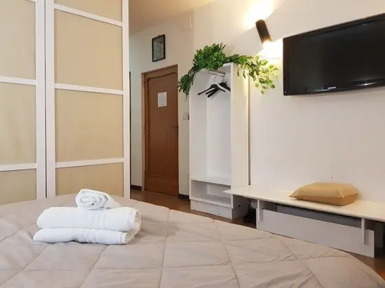 Luxury Tek Büyük Yataklı Oda