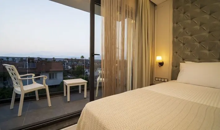 Deluxe Dört Kişilik Oda