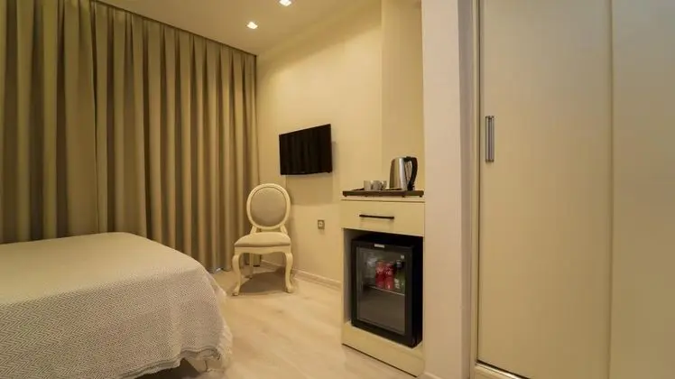 Standart Fransız Balkonlu Oda, Dağ Manzaralı, Fransız Balkonlu