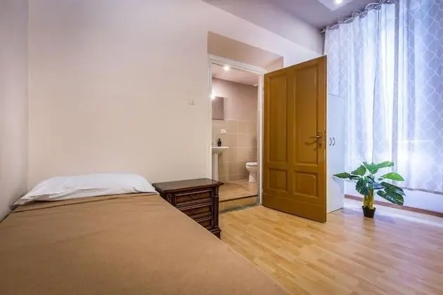 Üç Kişilik Oda, Özel Banyo