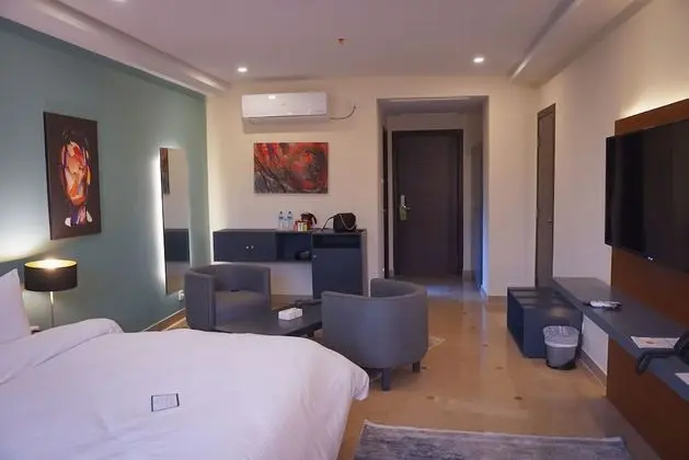 Deluxe Tek Büyük Yataklı Oda