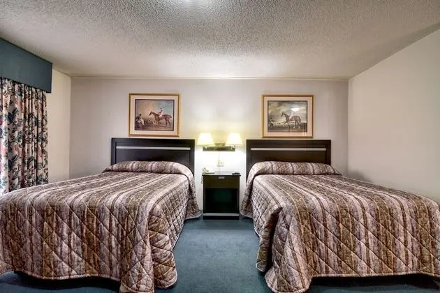 Courtside Room  2 Double Beds