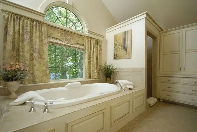 Luxury Süit, 1 En Büyük (King) Boy Yatak (The Bella Suite)