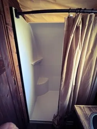 Luxury Kulübe, Birden Çok Yatak, Sigara İçilmez, Buzdolabı ve Mikrodalga