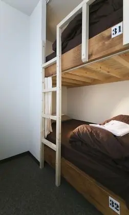 Ortak Ranzalı Oda, Sadece kadınlar için