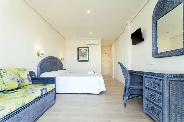 Quadruple Room (2 adults and 2 children)