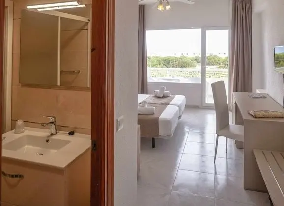 Tek Büyük Yataklı Oda, Deniz Manzaralı