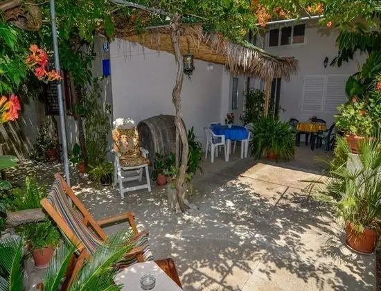 Apart Daire (Rosa - 30m from beach - A1(2))