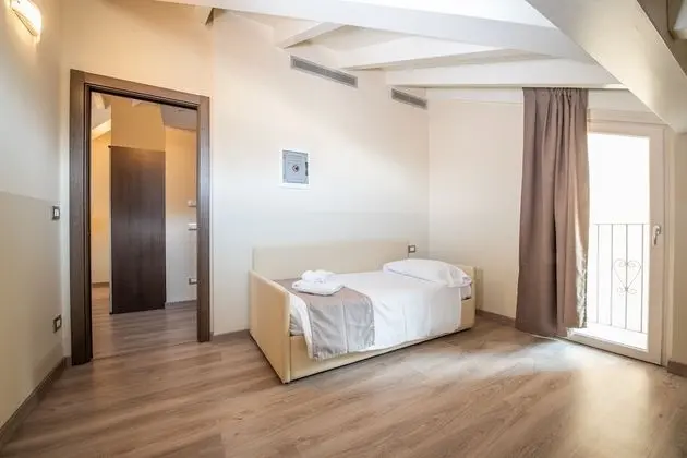 Junior Süit, Dağ Manzaralı