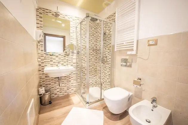 Superior Üç Kişilik Oda, Balkon